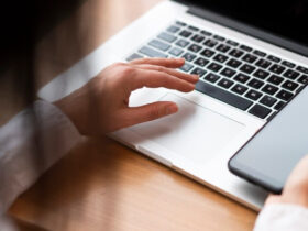 Ingin Kinerja Laptop Lebih Optimal? Inilah Cara Menghapus Aplikasi dengan Benar dan Menyeluruh (Freepik)